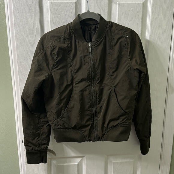 Lululemon reversible bomber jacket - Picture 2 of 5
